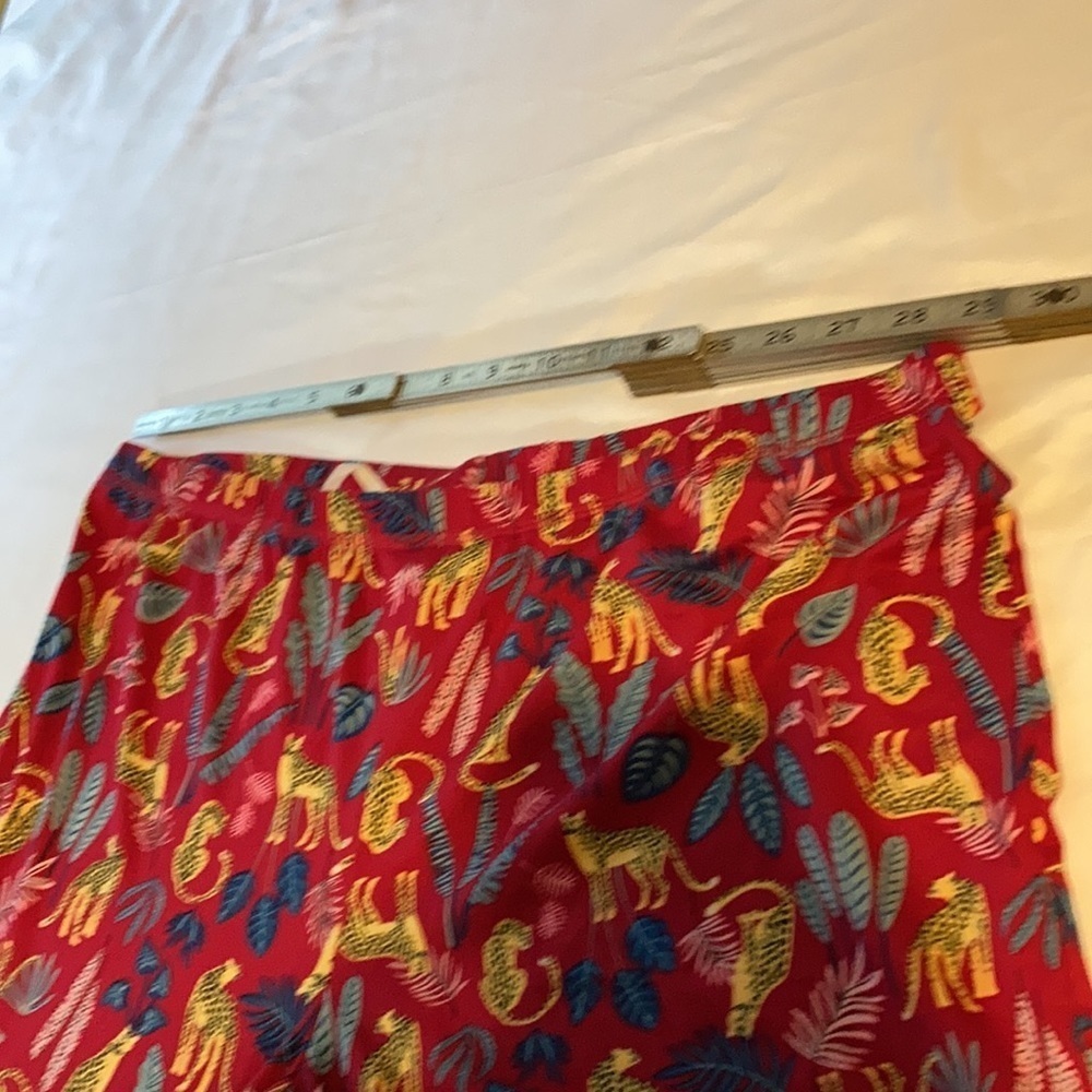 SECRET Treasures Women's  Size L  Short Sleeve T-Shirt and Joggers Pajama Set - Picture 12 of 16